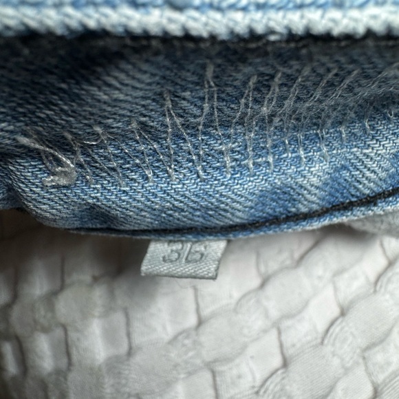 Robin’s Jean Men’s Distressed Studded Denim Jeans Size 36 Light Wash Y2K - Picture 16 of 16